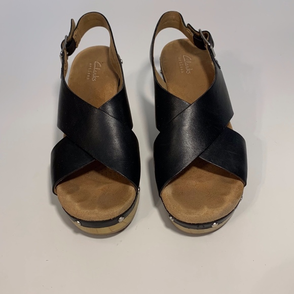 clarks black platform sandals